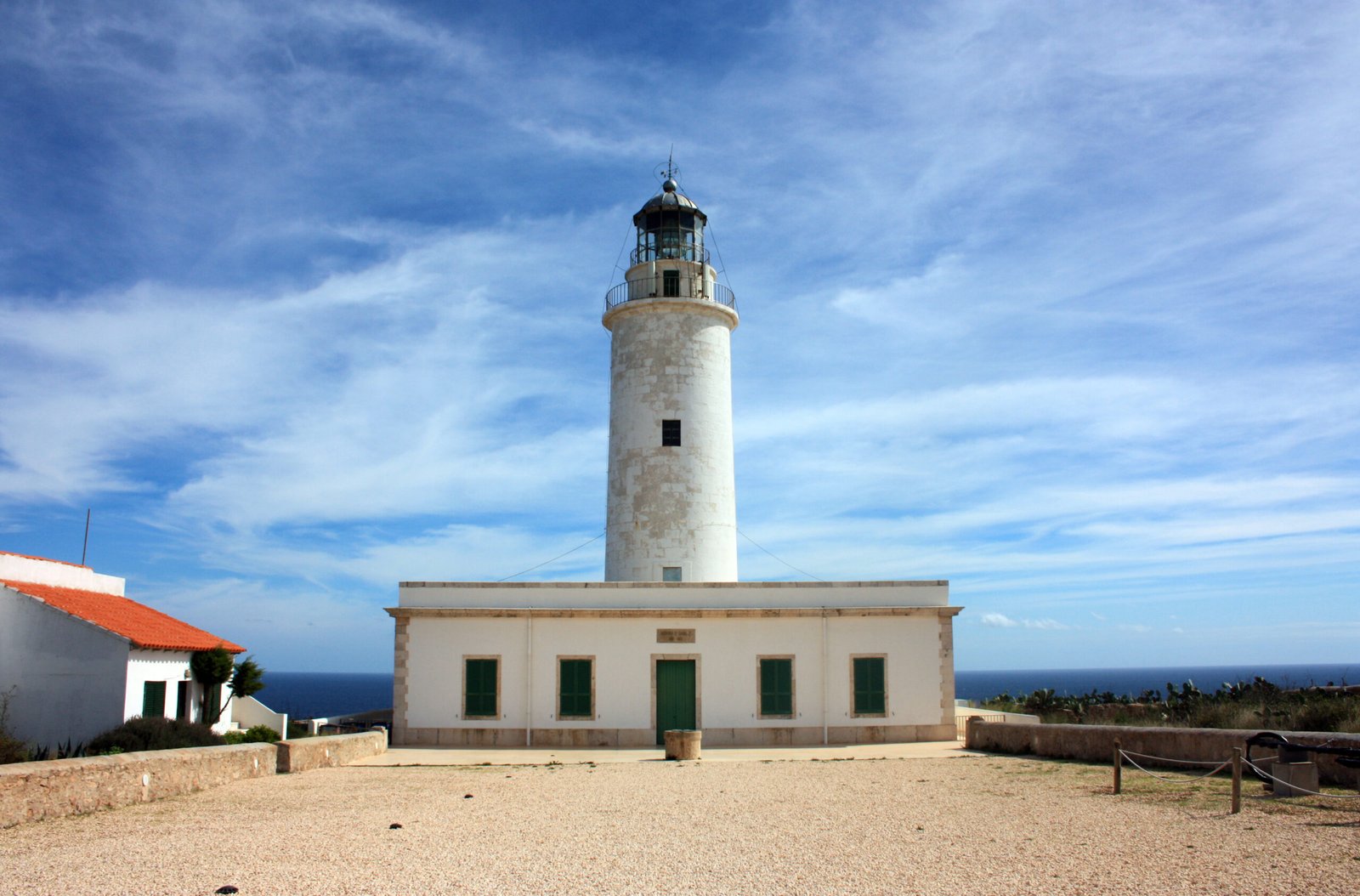Venite a vedere l’alba dal faro di La Mola