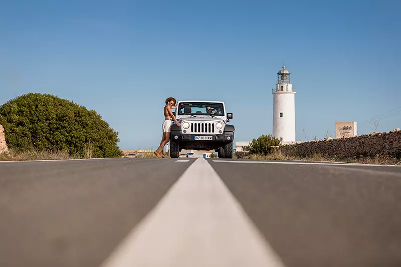 Explora Pilar de la Mola, un encanto auténtico en el corazón de Formentera