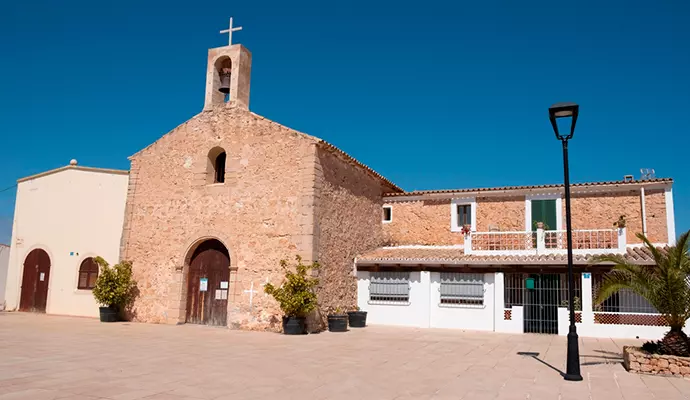 Descubre San Ferrán en Formentera con Alquiler Coches Formentera